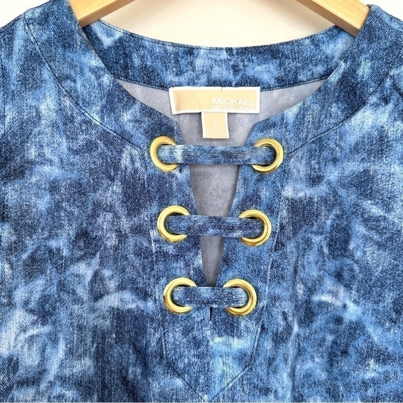 Michael Kors midi length dress in a stretch knit, popover style, sleeveless - Picture 6 of 15